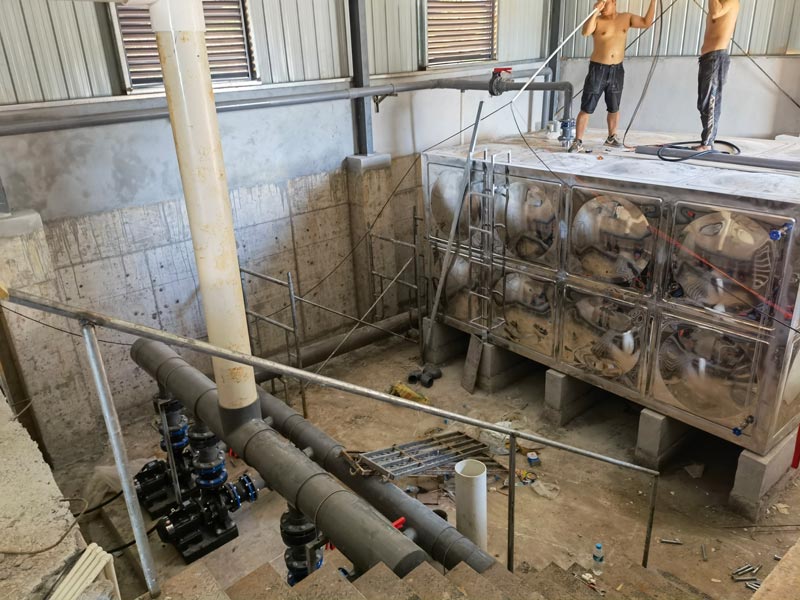 ĳ��Ӿ�ر�ˣ��������н�����ĳ��ˮ�Ͼ�Ԯ��׼Ӿ�أ�ˮ����+����һվʽ�������